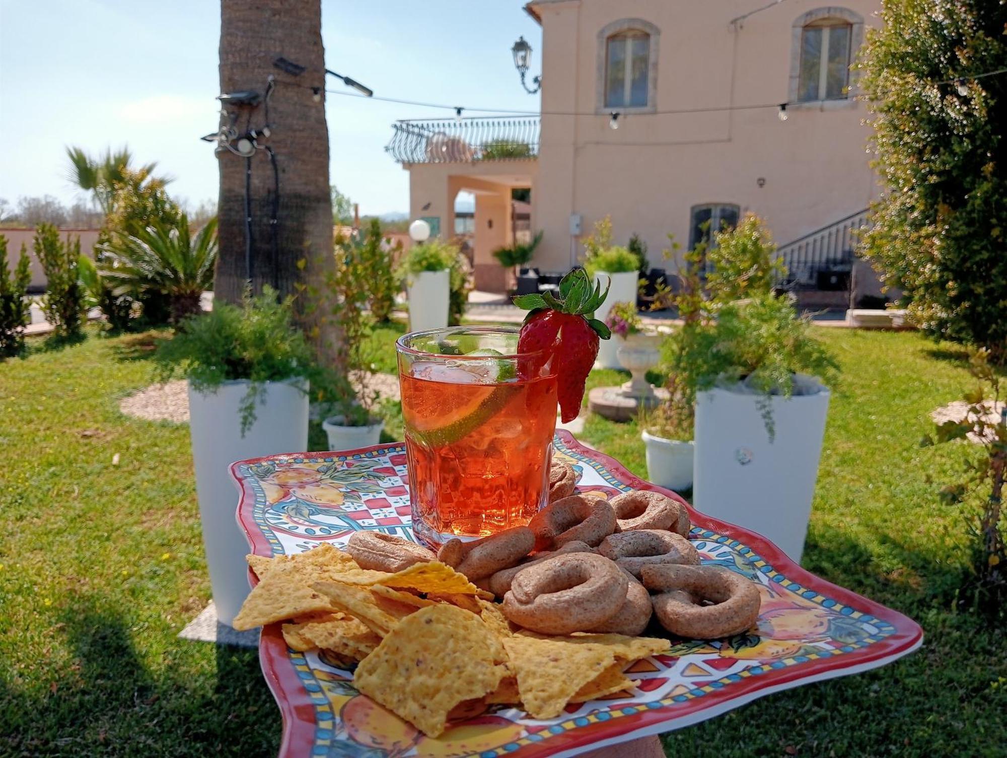 Villa Laura Apartment Giardini Naxos Exterior foto