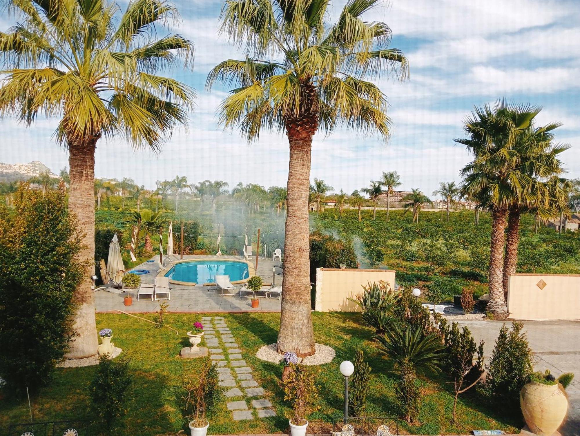 Villa Laura Apartment Giardini Naxos Exterior foto