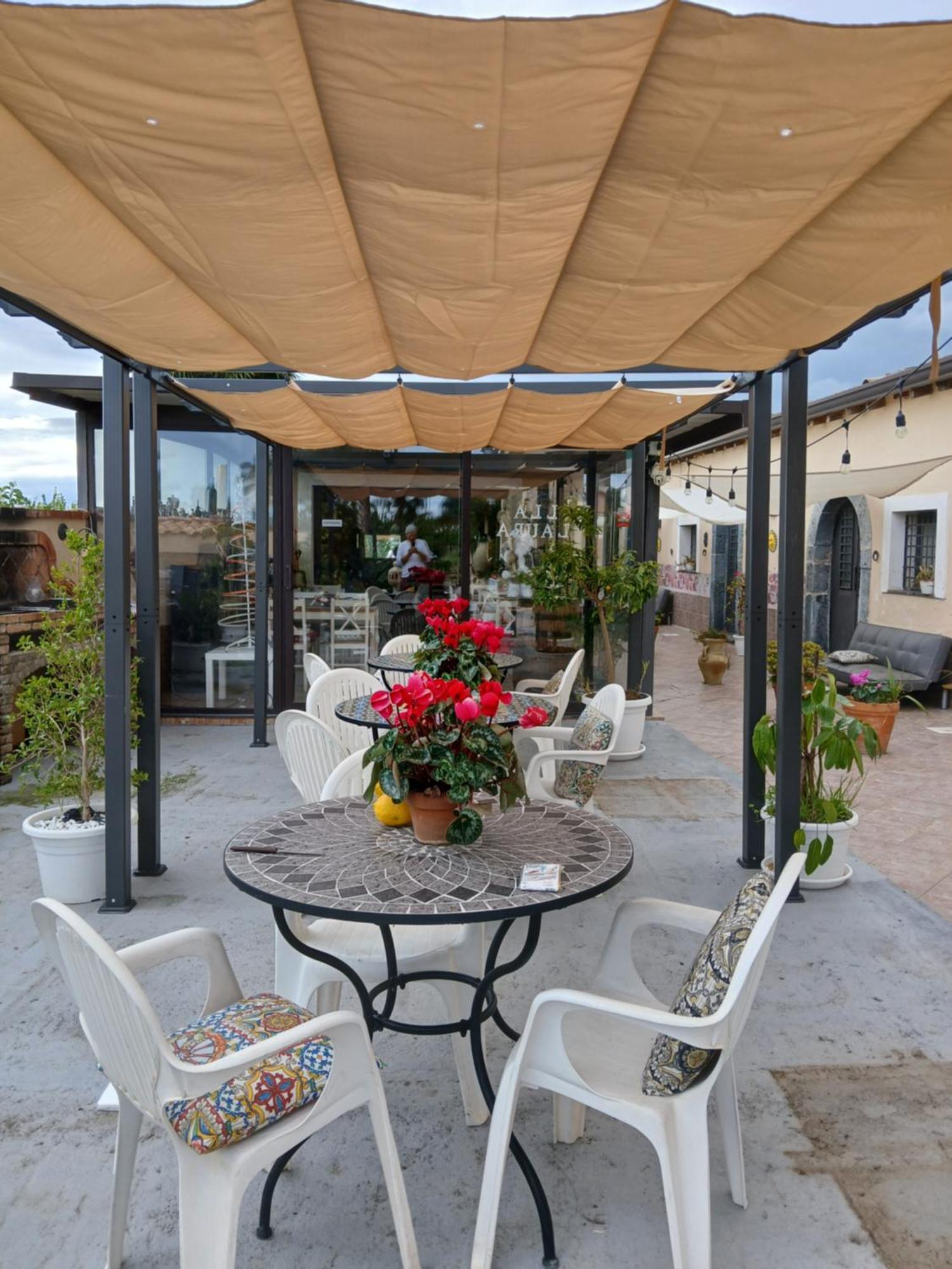 Villa Laura Apartment Giardini Naxos Exterior foto